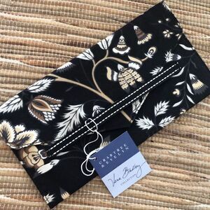 Crabtree & Evelyn Vera Bradley collection black and beige soft clutch with ID ho